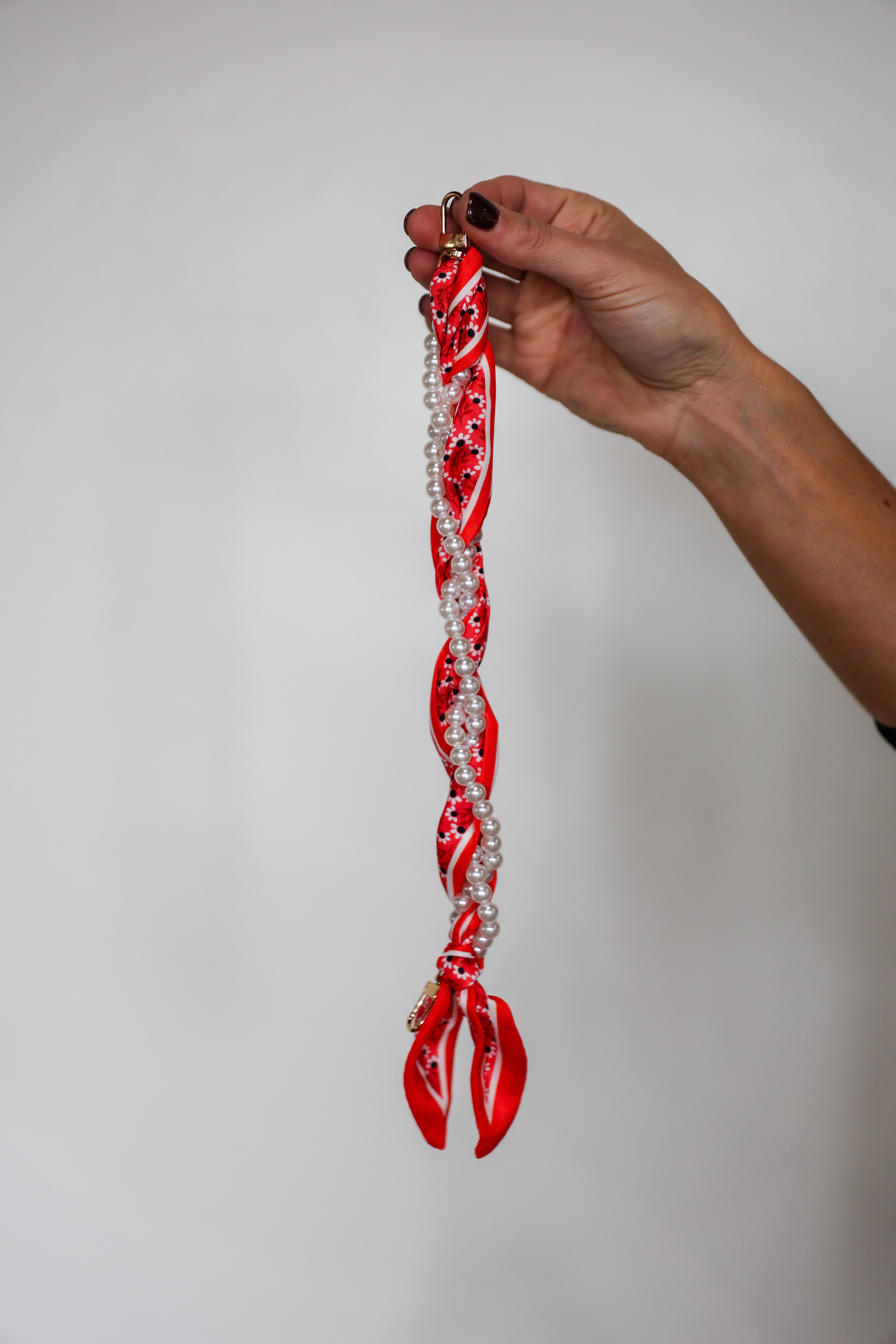 Woven Scarf Pearl Phone Strap/Wristlet - Red – Victory Lap