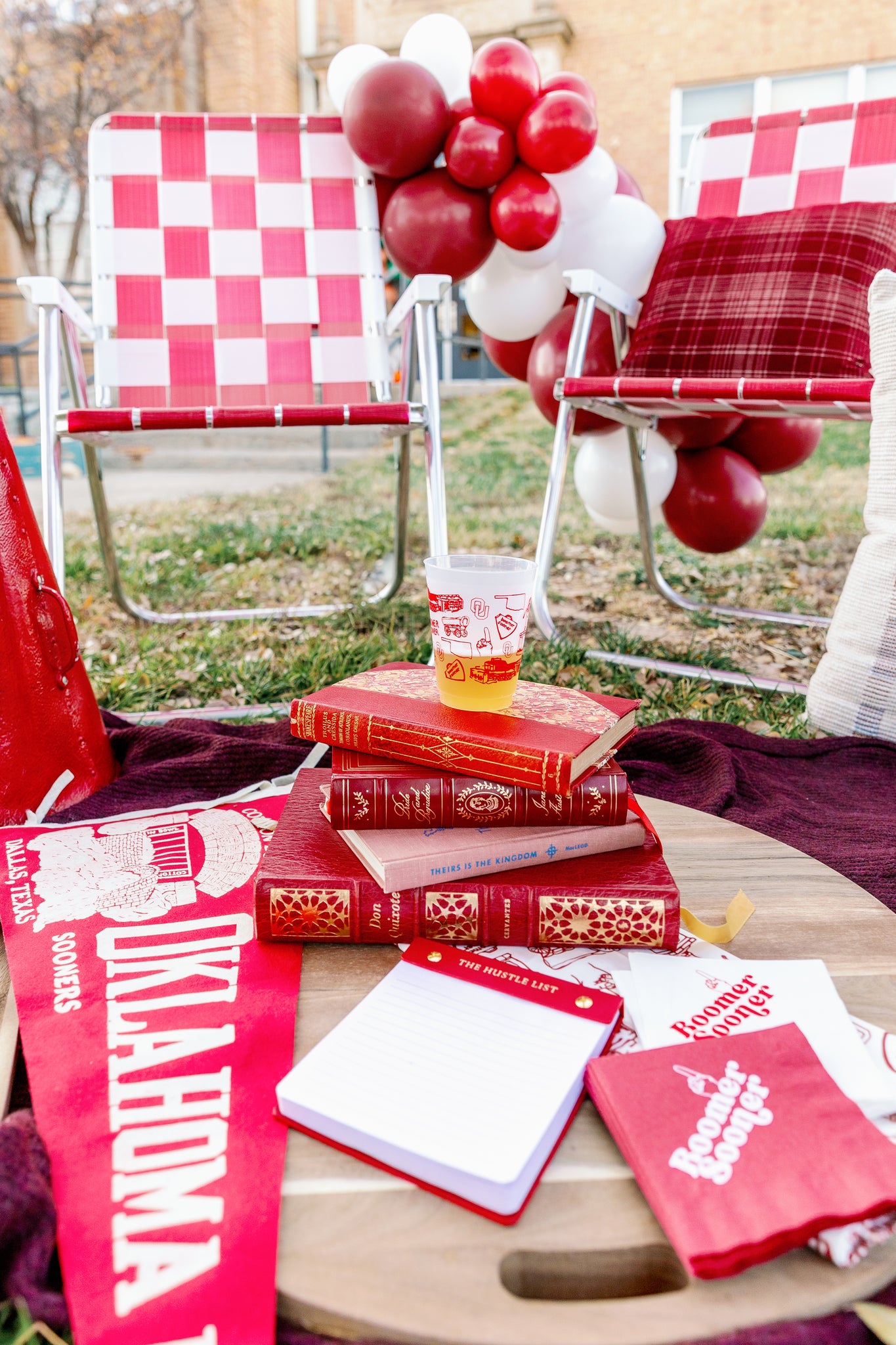 OU Collegiate Cups
Red Notepad Gift
OU White Collegiate 3ply Napkins
OU Collegiate 3ply Napkins