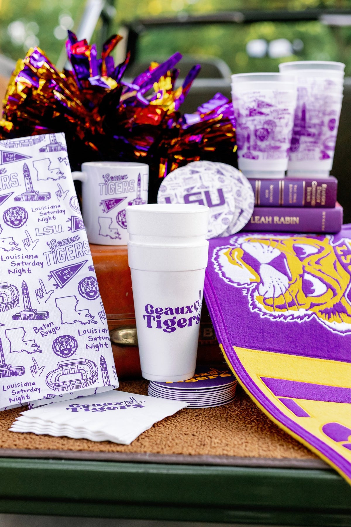 Louisiana State University (LSU) 20 oz styrofoam cups – alternate view